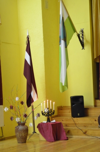 Latvijas simboli un karoga krāsas Liepu pamatskolā 2016.gada novembrī_56
