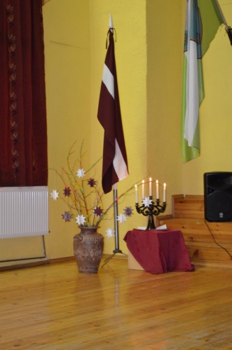 Latvijas simboli un karoga krāsas Liepu pamatskolā 2016.gada novembrī_58