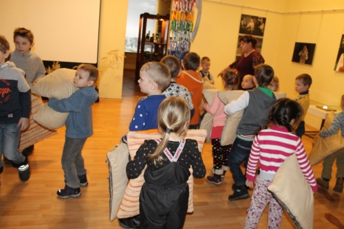 Ozolaines un Lūznavas pagastu bērnudārzi apmeklēja muzeju Rēzeknē 22.02.2017._6