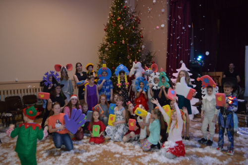 Ziemasvētku eglīte bērniem 8-12.g.v. Ozolaines Tautas namā 27.12.2019._89